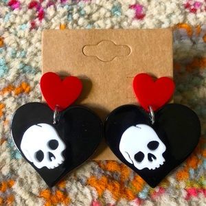 Skull earrings